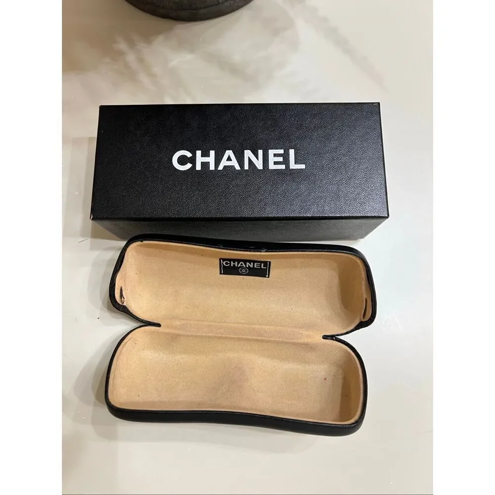 Chanel Unisex Textured Clamshell Sunglasses/Eyeglasses Hard Case Black OS